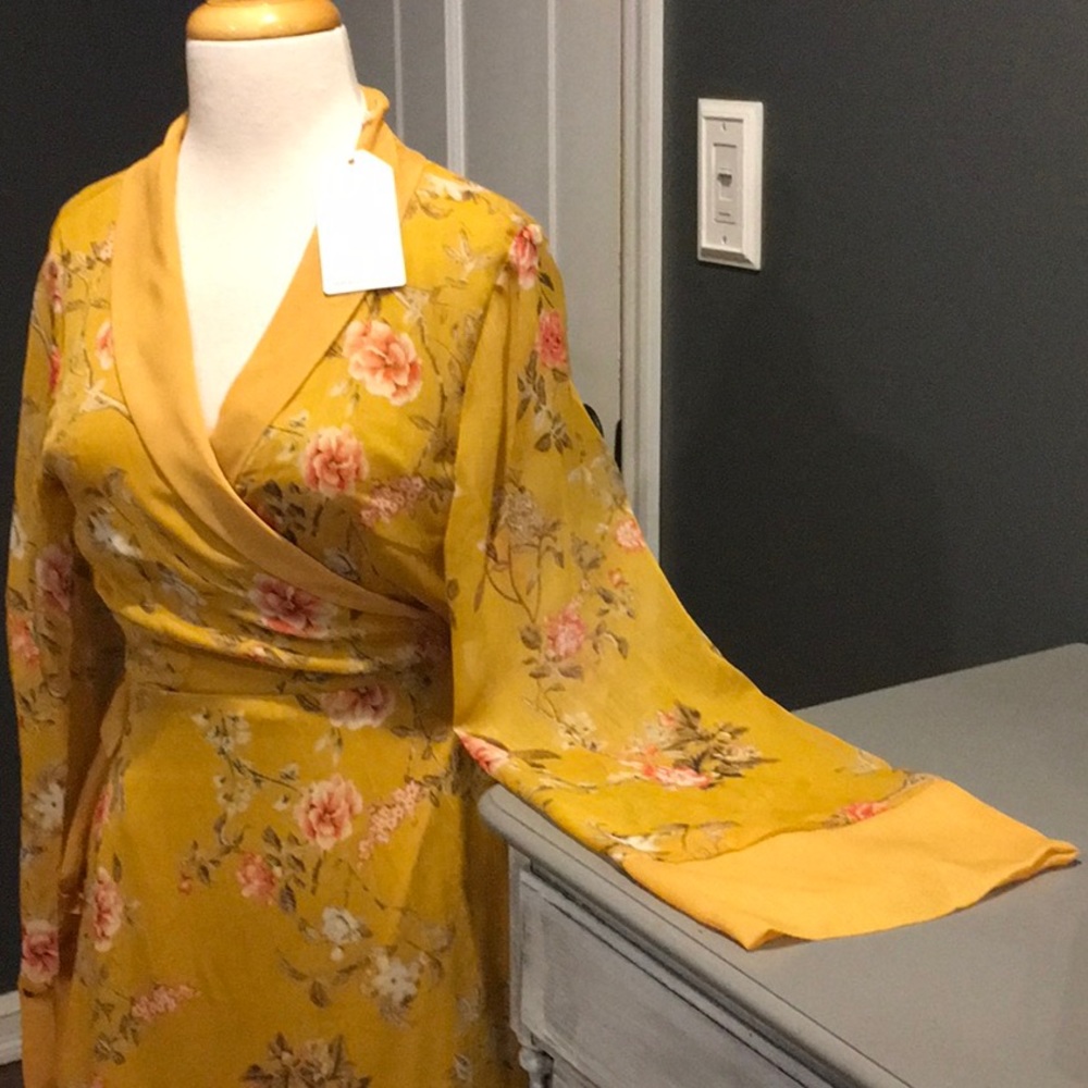 Beautiful mustard color floral dress. - Picture 8 of 8